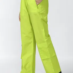 Forever 21 Green Regular Fit Elasticated Pants image 3