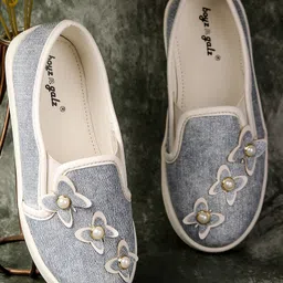 boyz n galz Butterfly Applique Detailed Casual Shoes - Blue-image-28