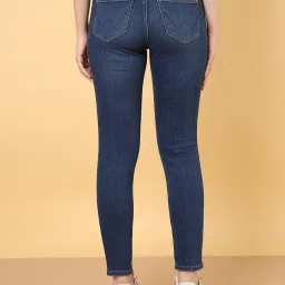 Wrangler Blue Skinny Fit Mid Rise Jeans image 2