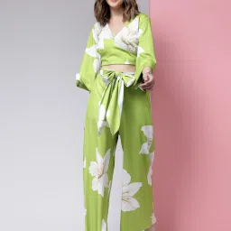 KASSUALLY Green & White Floral Print Co-Ord Set image 1