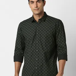 Peter England Casuals Men Slim Fit Checked Spread Collar Cotton Casual Shirt image 1