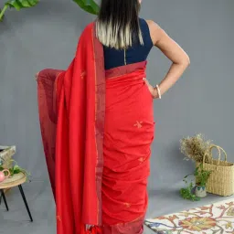 Suta Red Cotton Woven Saree Without Blouse image 2