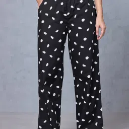 Bewakoof Black Printed Cotton Pyjamas image 1