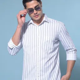 Crimsoune Club White Cotton Slim Fit Striped Shirt image 1