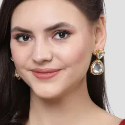 Karatcart Gold-Plated Handcrafted Triangular Polki Kundan Drop Earrings for Women image 2