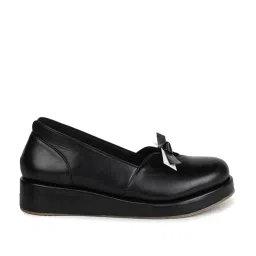 Shezone Women's Black Casual Loafers image 2
