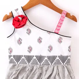 Twisha Sleeveless Paisley Self Designed Gathered Top With Foil Printed Dhoti - White & Black image 3