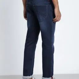 Lee Travis Blue Slim Fit Lightly Washed Jeans image 2