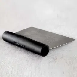 KitchenAid Black Medium All-Purpose Dough Cutter & Scraper image 2