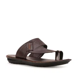 Bata Men's Brown Toe Ring Sandals image 2