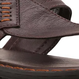 Bata Men's Brown Toe Ring Sandals image 4