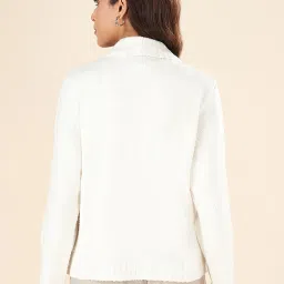 Akkriti by Pantaloons Off-White Self Pattern Shrug image 2