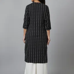 Globus Black Cotton Striped Straight Kurta image 2