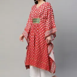 Ahalyaa Maroon Printed A Line kaftan image 3
