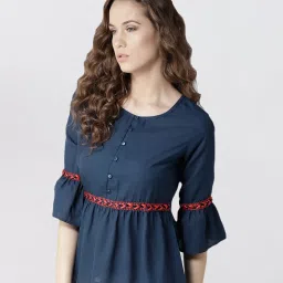 Style Quotient Navy Lace Pattern Top image 3