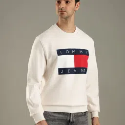 Tommy Hilfiger White Cotton Regular Fit Logo Printed Sweatshirt image 4