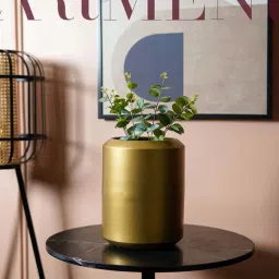 The Artment Minimal Garden Golden Iron Table Planter Pot image 2
