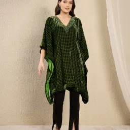 First Resort By Ramola Bachchan Green Crystal Houndstooth Embellished Loose fit Kaftan Top image 1