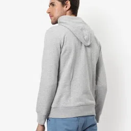 Campus Sutra Grey Cotton Regular Fit Printed Hooded Sweatshirt image 2