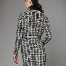 Mafadeny Black & White Printed Long Shrug image 2