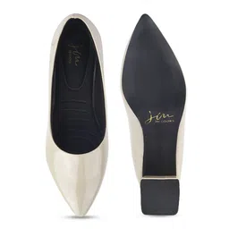 JM Looks Women Classic Glossy Sleek Finish Block Pumps image 3