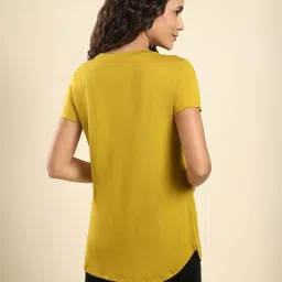 Van Heusen Yellow Printed T-Shirt image 2