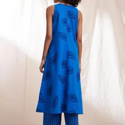 Pink Fort Blue Cotton Paisley Print A Line Kurta image 2