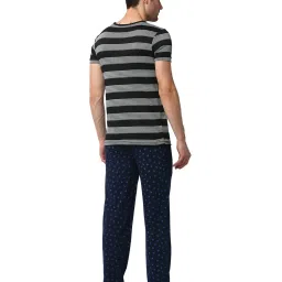 Vimal Jonney Navy & Black Printed T-Shirt & Trackpants image 2
