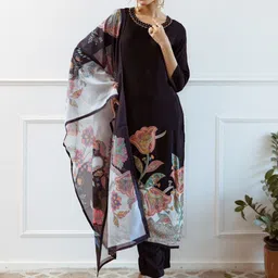 Anouk Women Ethnic Motifs Printed Regular Thread Work Pure Cotton Kurta with Trousers & With Dupatta image 2