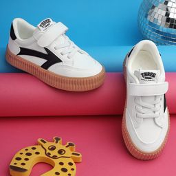 TRUFFLE COLLECTION Velcro Closure Arrow Embroidered Sneakers - White & Black-picture-40