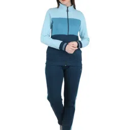 Whether you're into yoga or strength training, the navy tracksuit from Monte Carlo is ideal for you. Made from high quality, this comfortable tracksuit features a lovely solid pattern-picture-43