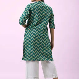 Rangmanch by Pantaloons Green Printed Straight Kurta image 2