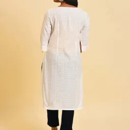 W Off-White Cotton Printed Straight Kurta image 2