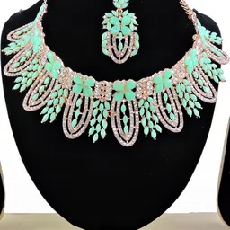 VATSALYA CREATION Alloy Green Jewellery set With A pair of Earing & Manng Tika image 1
