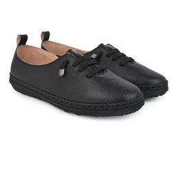 13 Reasons DD Collection Women Textured Sneakers image 5