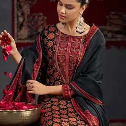 Stylee LIFESTYLE Embroidered Unstitched Dress Material image 4