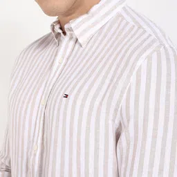 Tommy Hilfiger Men Button-Down Collar Vertical Striped Linen Casual Shirt image 5