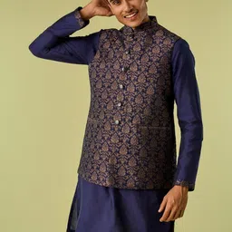 Diwas by Manyavar Men Regular Kurta and Pyjamas With Jacket-image-73