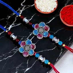 LUCKY JEWELLERY Set Of 2 Silver-Plated Greeting Card With Rakhi Gift Set image 2