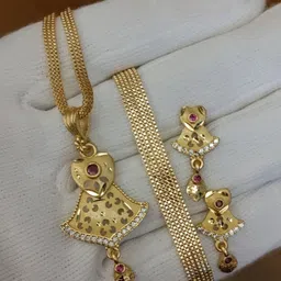 KHUSHBOO PLAST & BANGLES Gold-Plated Artificial Stones Studded Floral Design Jewellery Set image 2