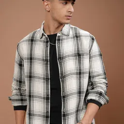 HIGHLANDER Men Relaxed Fit Spread Collar Tartan Checked Cotton Casual Shirt-image-72