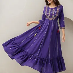 Ishin Floral Print Maxi Dress-picture-23