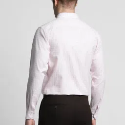 Peter England Elite Soft Pink Cotton Regular Fit Checks Shirt image 2