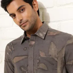 Fabindia Grey Cotton Straight Fit Printed Shirt image 5