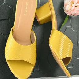 Clog London Women's Yellow Casual Sandals image 1