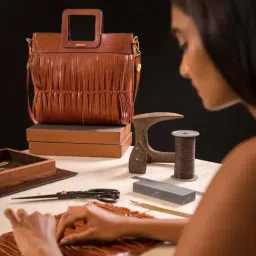 Hidesign Tan Textured Medium Handbag-image-35