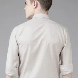 Van Heusen Beige Cotton Regular Fit Printed Shirt image 2