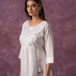 Juniper Off-White Cotton Tunic with Thread & Mirror Work image 4