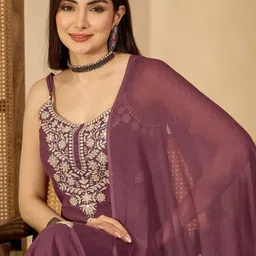 GULMOHAR JAIPUR Women Embroidered Sleeveless Kurta with Trousers & Dupatta image 5