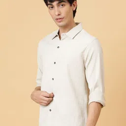Kotty Men Relaxed Spread Collar Textured Self Design Casual Shirt image 5